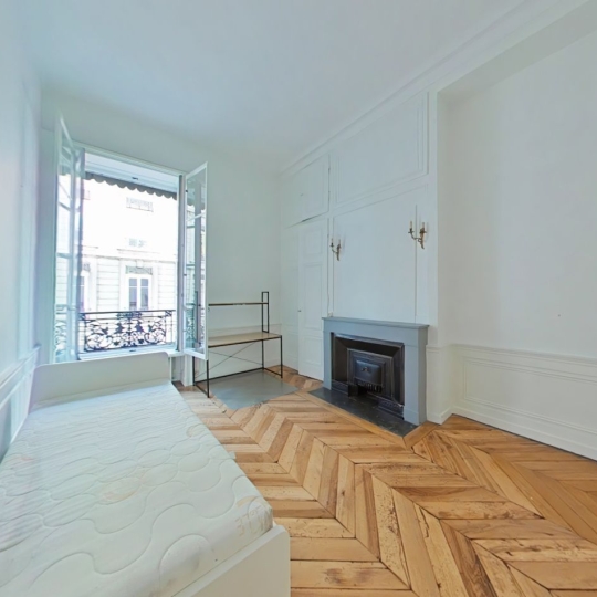  Annonces ALBIGNY : Appartement | LYON (69002) | 120 m2 | 1 800 € 