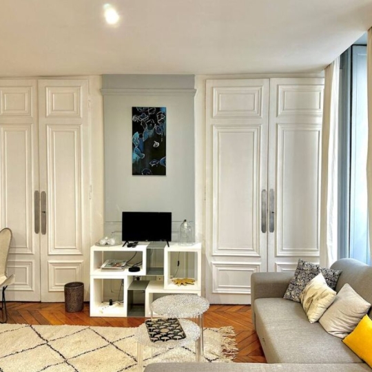  Annonces ALBIGNY : Apartment | LYON (69002) | 55 m2 | 1 950 € 