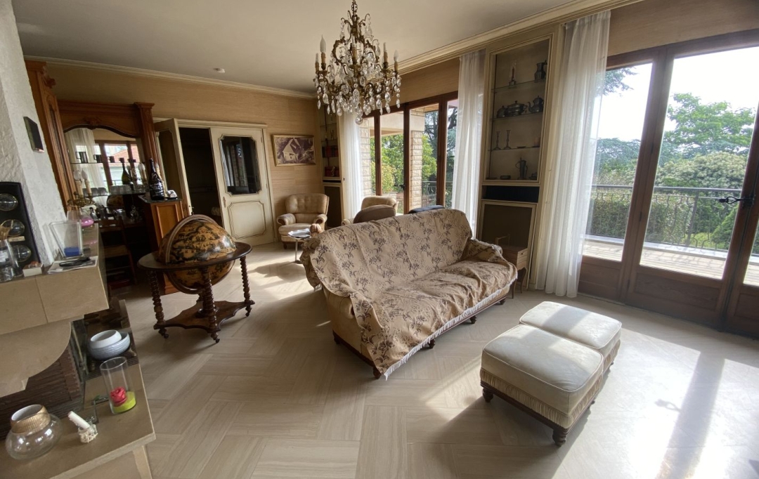 Annonces ALBIGNY : Maison / Villa | CHAMPAGNE-AU-MONT-D'OR (69410) | 285 m2 | 900 000 € 