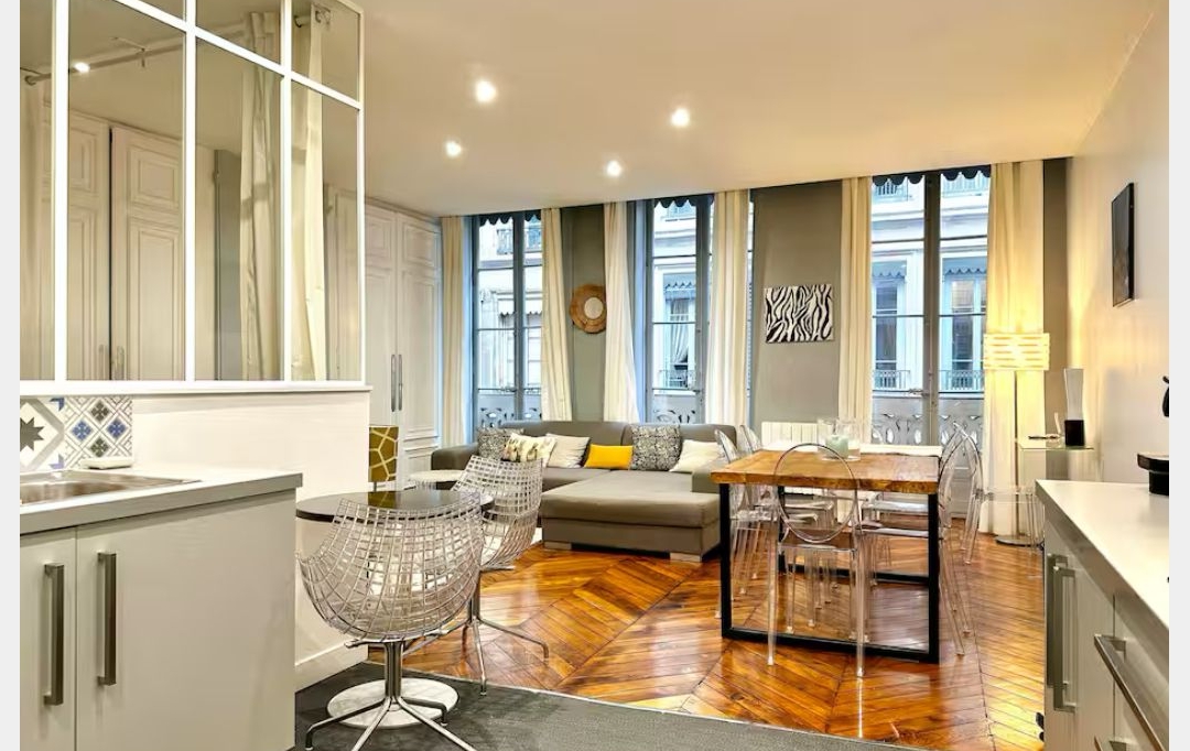 Annonces ALBIGNY : Apartment | LYON (69002) | 55 m2 | 1 950 € 