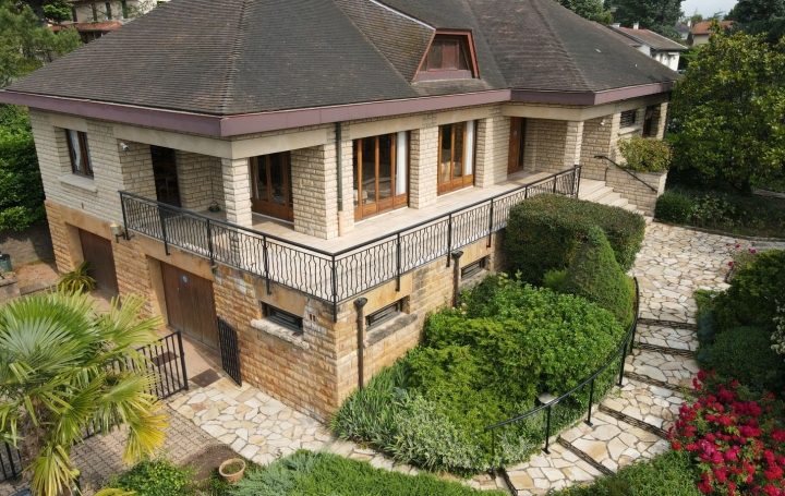  Annonces ALBIGNY Maison / Villa | CHAMPAGNE-AU-MONT-D'OR (69410) | 285 m2 | 900 000 € 